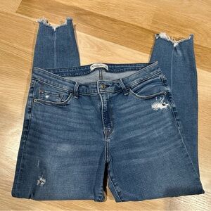 Abercrombie & Fitch The Super Skinny Midrise Ankle Jean Size 31/12 Regular